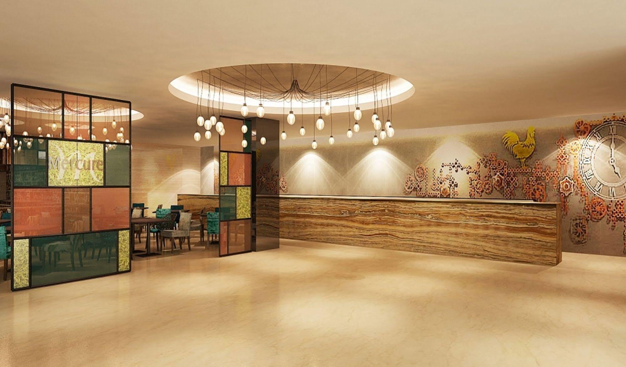 Mercure Jakarta Cikini Esterno foto